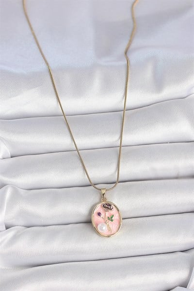 316L Çelik Gold Renk Zincir Pembe Çiçek İşlemeli İnci Detay Portre Model Kadın Kolye