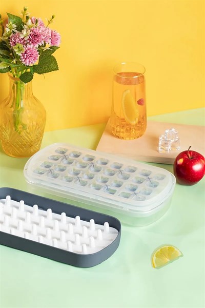 32 Gözlü Hazneli Silikon Buzluk MP-7075