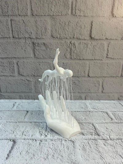 3D El Üzerinde İnsan Figürü Beyaz Minimal Masa Üstü Dekor