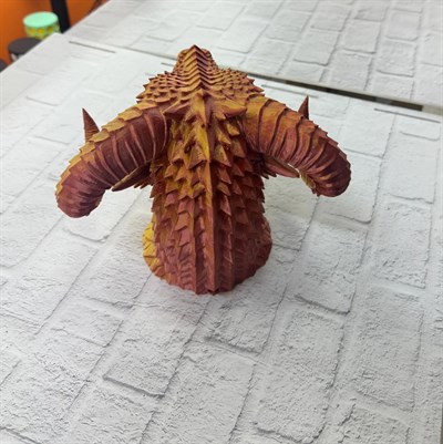 Altın Kırmızı Ejderha Figürü