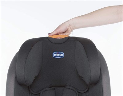 Chicco Youniverse Fix 1 2 3 Oto Koltuğu (9 - 36 kg) - Black