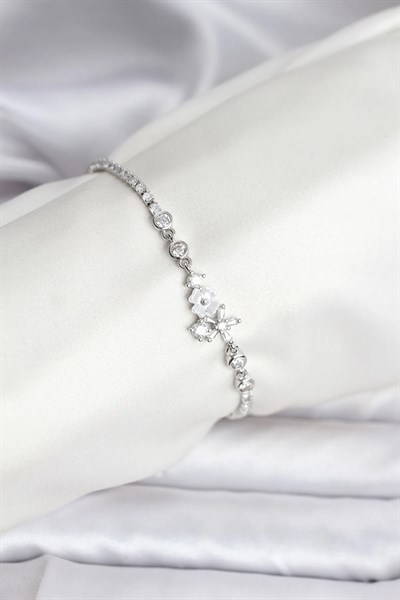 Çiçekli Model Zirkon Taşlı Gümüş Renk Su Yolu Kadın Bileklik