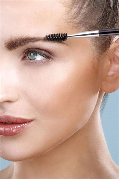 Çift Başlıklı Eyeliner ve Kaş Fırçası – Kolay Uygulama ve Mükemmel Sonuçlar