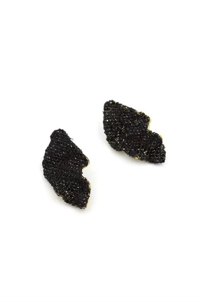 Dalgalı Taşlı Küpe - Siyah