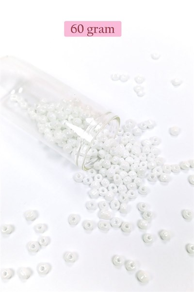 Dökme Cam Kum Boncuk Büyük Boy (6/0) 4 mm - 60 Gram - Kar Beyaz - BNC109