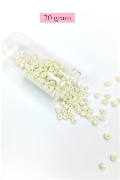 Dökme Cam Kum Boncuk Büyük Boy (6/0) 4 mm - 20 Gram - Krem - BNC071
