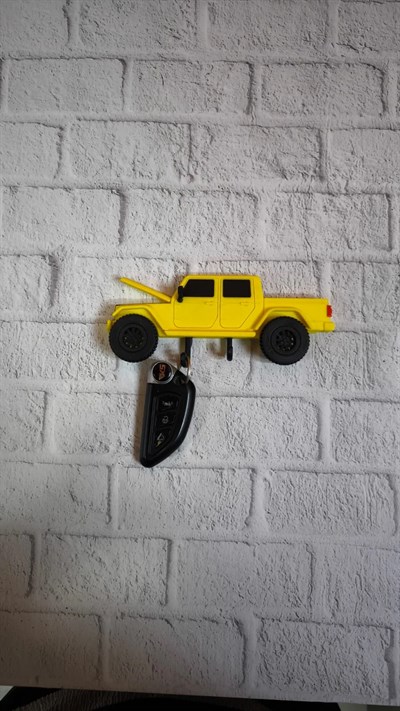 Duvara Monte Araba Anahtarlık Dekoratif ve Kullanışlı