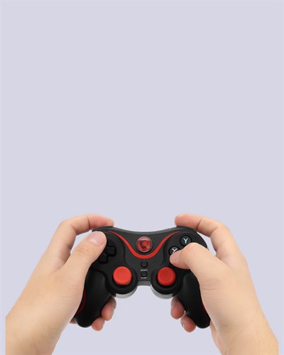 Ergonomik Tasarımlı Kablosuz Bluetooth Gamepad Titreşimli
