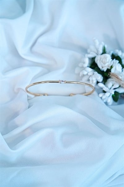 Gold Renk Kelepçe Model Zirkon Taşlı Çelik Bileklik Kaliteli