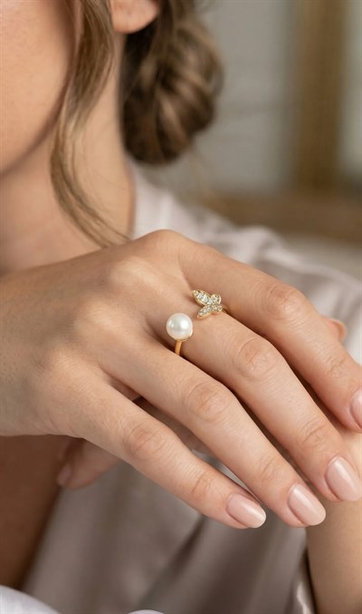 Kelebek İncili Model Gold Renk Zirkon Taşlı Kadın Yüzük