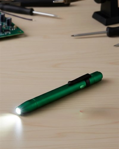 Kompakt Tasarımlı LED Işıklı Kalem Fener Çok Yönlü Kullanım