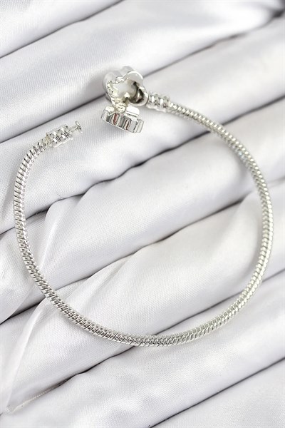 Pirinç Charm Zirkon Taşlı Yonca Model Gümüş Renk Kadın Bileklik