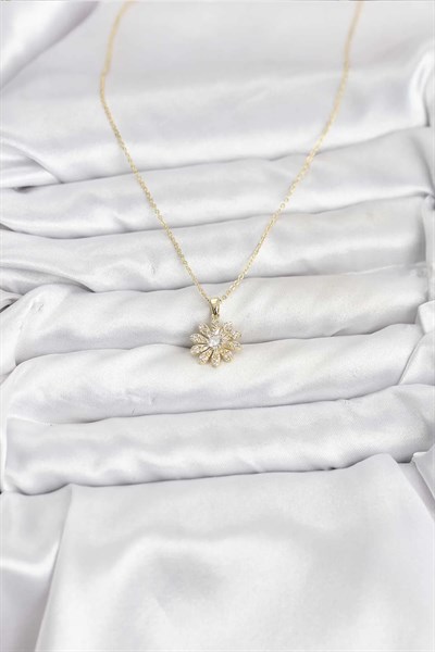 Pirinç Gold Renk Çiçek Model Kadın Kolye