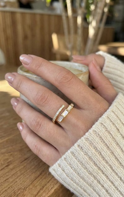 Pirinç Gold Renk Zirkon Taş Detaylı Yılan Model Ayarlanabilir Yüzük