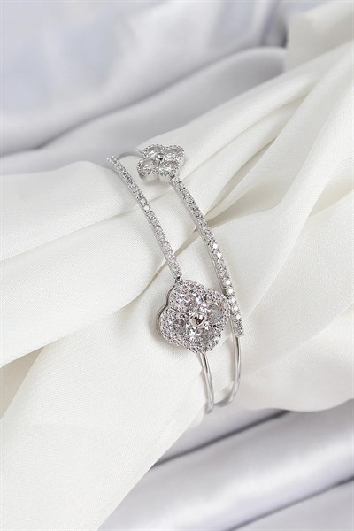 Pirinç Gümüş Renk Zirkon Taşlı Yonca Model 2li Kadın Bileklik