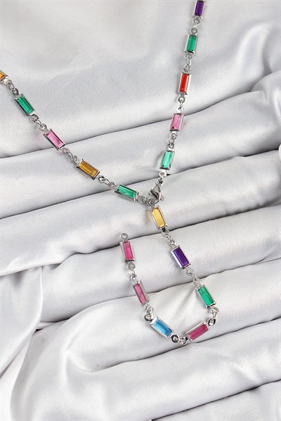 Pirinç Renkli Zirkon Taşlı Dikdörtgen Model Gümüş Renk Kadın Y Kolye