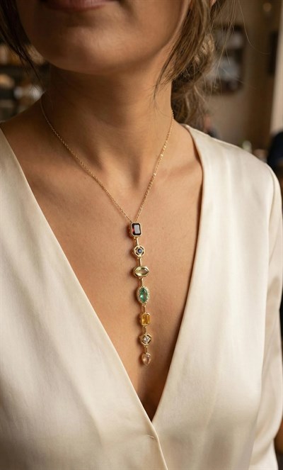 Pirinç Renkli Zirkon Taşlı Model Gold Renk 7 Element Kadın Y Kolye