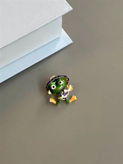 Şarkıcı Kurbağa Broş - Yeşil