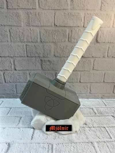 Thor’un Çekici Dekoratif Süs Güçlü ve İkonik Tasarım 20x34 cm