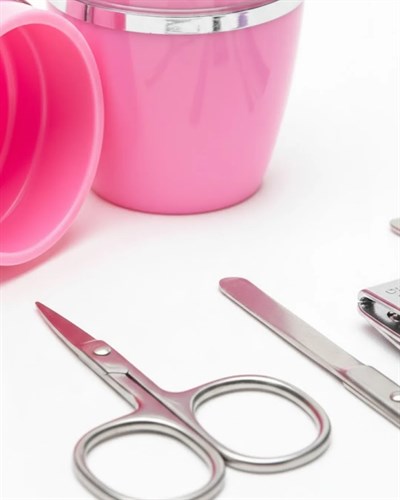 Tırnak Bakım Manikür Pedikür Seti 4 Parça Pembe Minimal ve Dayanıklı