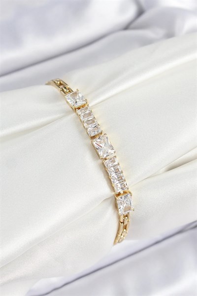 Xuping Pirinç Parçalı Su Yolu Model Gold Renk Kadın Bileklik