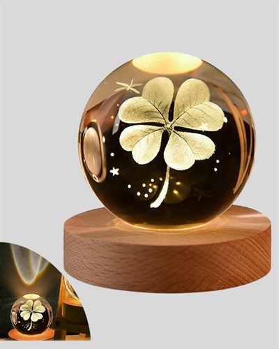 Yonca Figürlü Cam Küre USB Işıklı Ahşap Tabanlı Dekoratif Masa Lambası