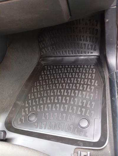 Bmw 1 Serisi E87 2004-2010 4.5D Derin Havuzlu Oto Paspas