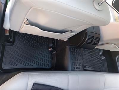 Mercedes-Benz C Serisi 2007-2014 W204 Uyumlu 4.5D Havuzlu Paspas