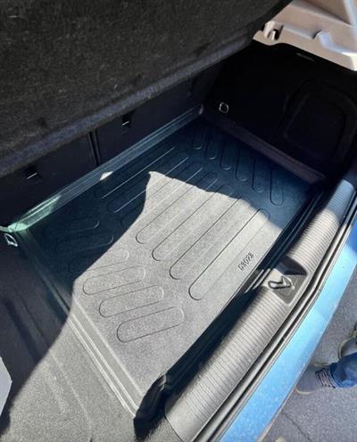 Opel Astra K 2015-2020 Uyumlu 4D Bagaj Havuzu