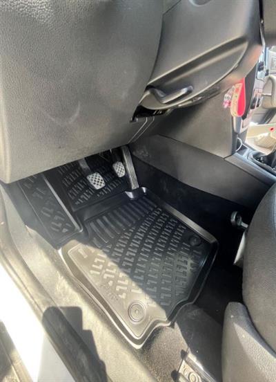 Skoda Yeti 2009-2018 Uyumlu 4.5D Havuzlu Paspas