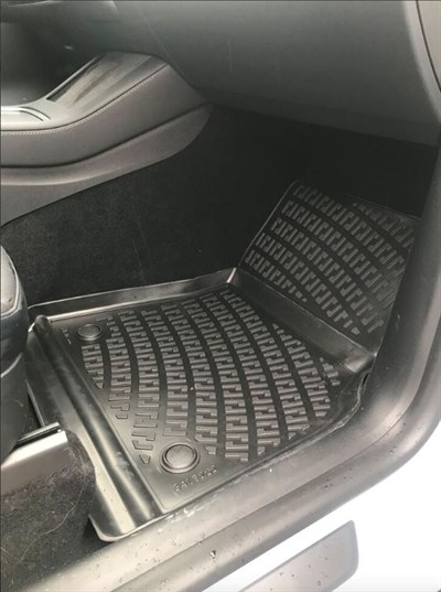 Tesla Model Y 2019-2024 Uyumlu 4.5D Havuzlu Paspas