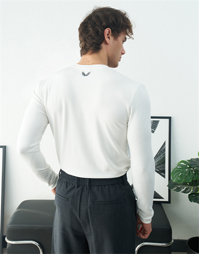 Bisiklet Yaka Uzun Kollu Beyaz Basic T-shirt