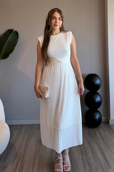Bel Detaylı Piliseli Beyaz Midi Elbise