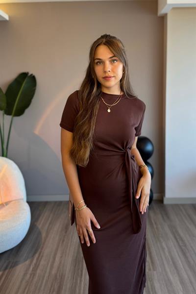 Yandan Bağlamalı Modal Kumaş Kahverengi Midi Elbise