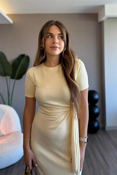 Yandan Bağlamalı Modal Kumaş Sarı Midi Elbise