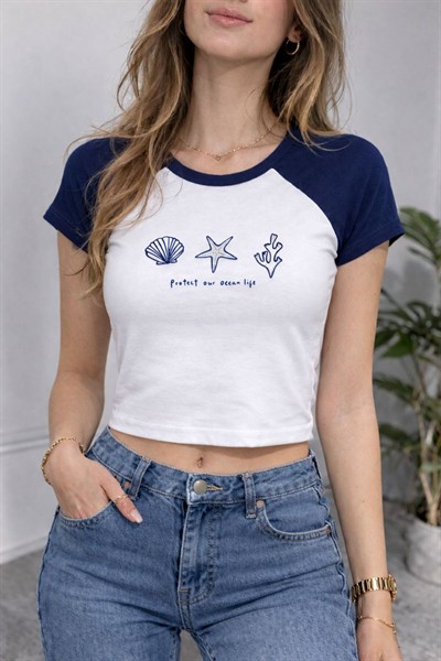 Beyaz Crop Ribana Bluz – Baskılı Kadın Raglan Kol Yazlık T-Shirt