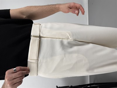 KEMERLİ DÖKÜMLÜ PANTOLON