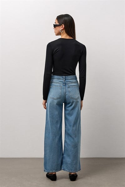 Açık Mavi Mom Fit Yüksek Bel Jean