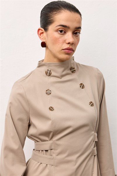 Bej Belden Bağlamalı Kruvaze Düğmeli Gömlek