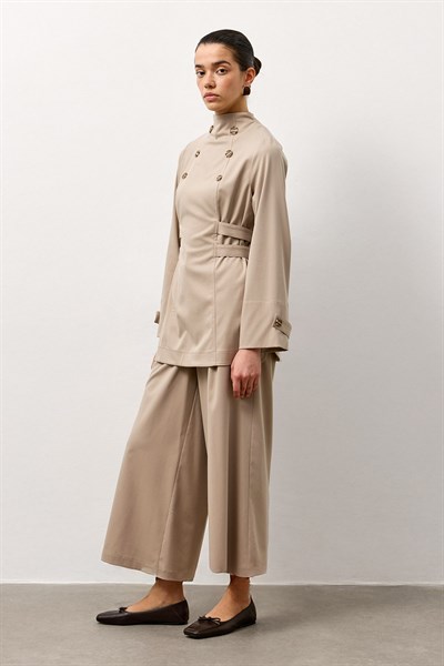 Bej Belden Bağlamalı Kruvaze Düğmeli Gömlek