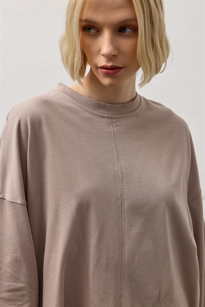 Bej Oversize Kesim Uzun Kollu Basic T-Shirt