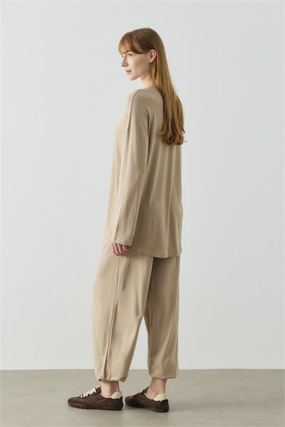 Bej Oversize Uzun Kol Basic Body