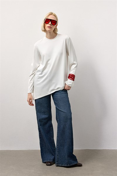 Beyaz Asimetrik Kesim Basic Uzun Kollu T-Shirt