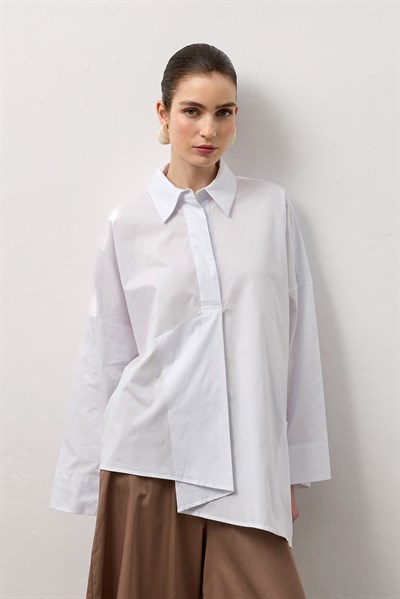 Beyaz Asimetrik Oversize Gömlek