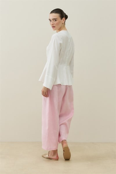 Beyaz Bel Formlu Minimal Bluz