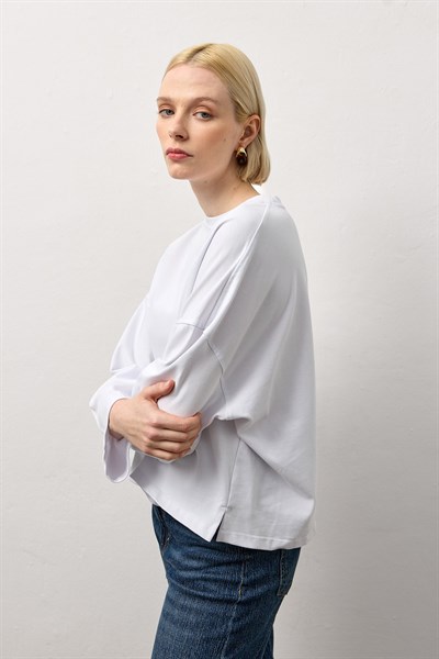 Beyaz Dikiş Detaylı Bisiklet Yaka Basic T-Shirt