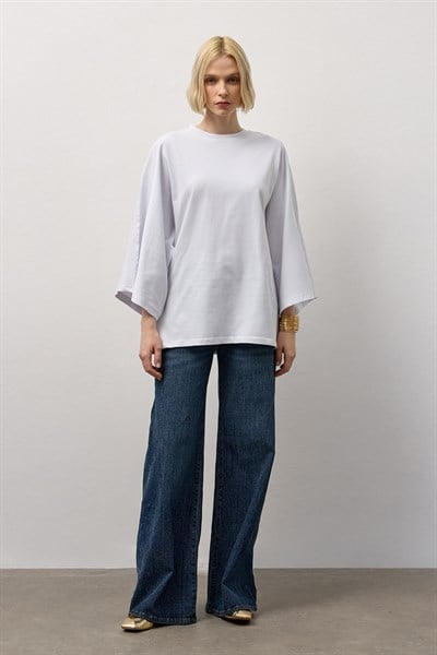 Beyaz Geniş Kollu Uzun Basic T-Shirt