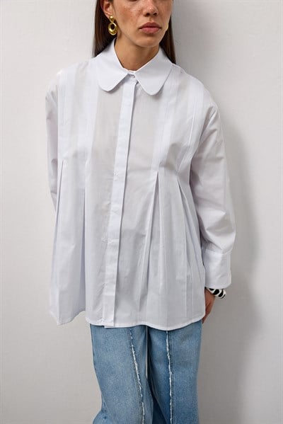 Beyaz Geniş Manşetli Pileli A Form Gömlek