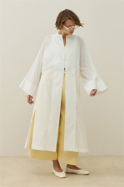Beyaz Hakim Yaka Uzun Vual Kimono
