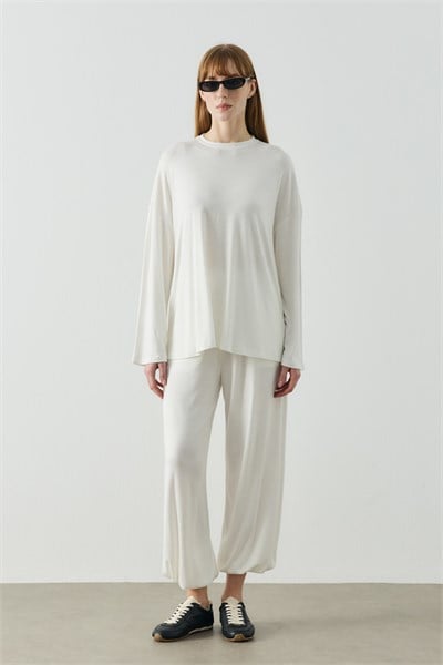 Beyaz Oversize Uzun Kol Basic Body
